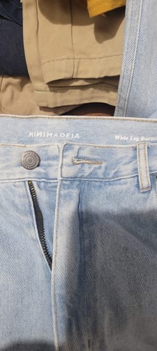 Nathaly P. review of Calça Jeans Reta Araçá Azul Claro image 1 out of 1