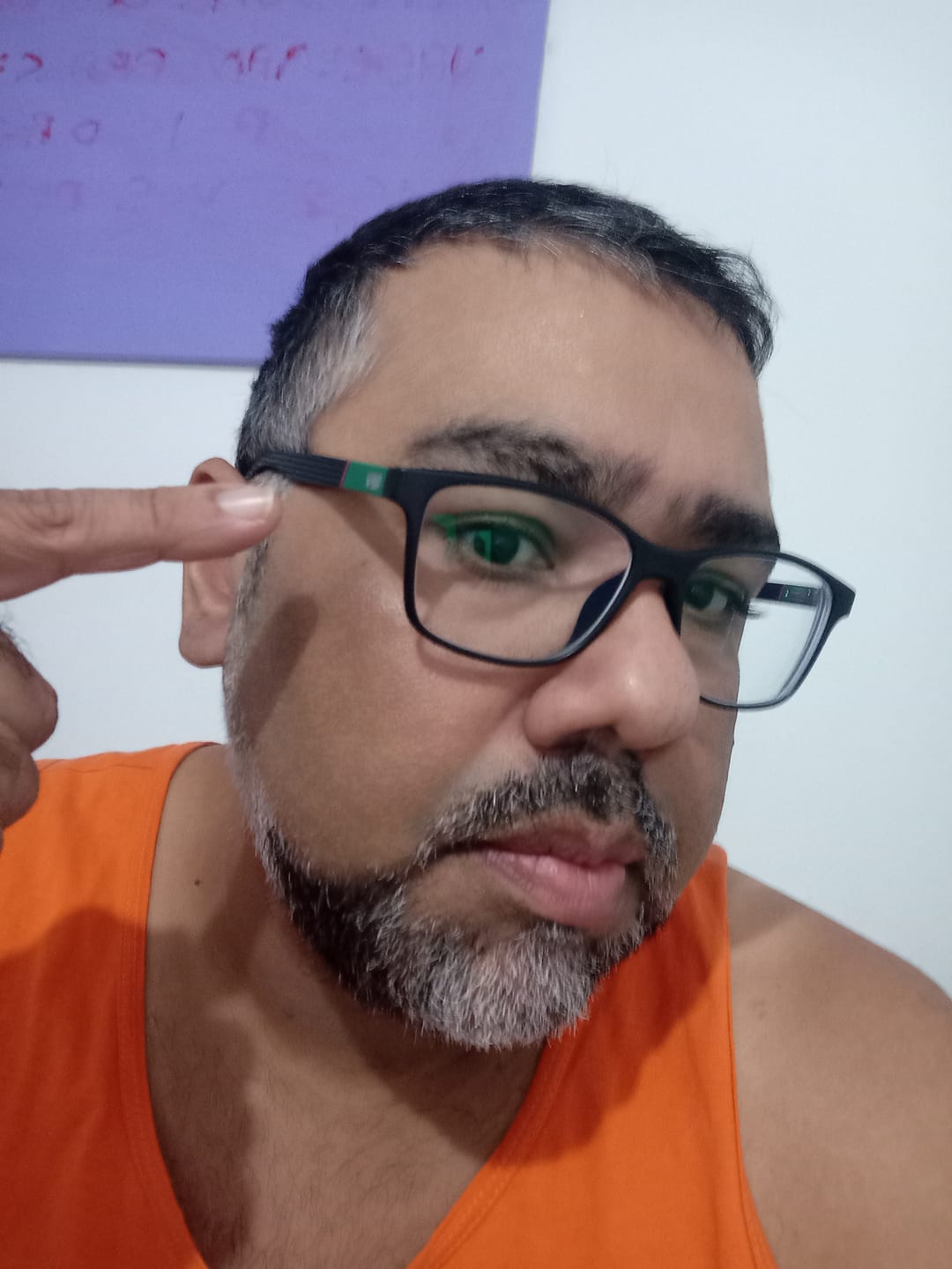 Customer photo review of Óculos de Grau Omar