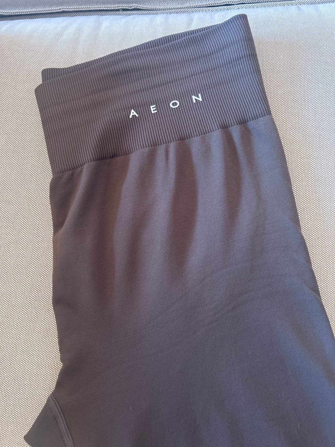 Customer photo review of MOTION BASE SEAMLESS LEGGINGS