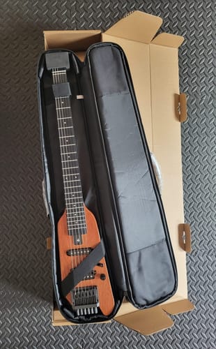 Customer photo review of Donner HUSH™ X エレキギター