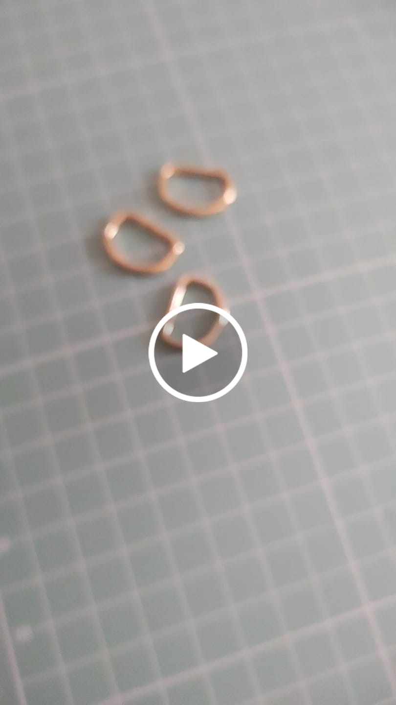 Customer video review of MEIA ARGOLA 19MM ARAME 3MM DOURADO CATAFORETICO 10 PEÇAS