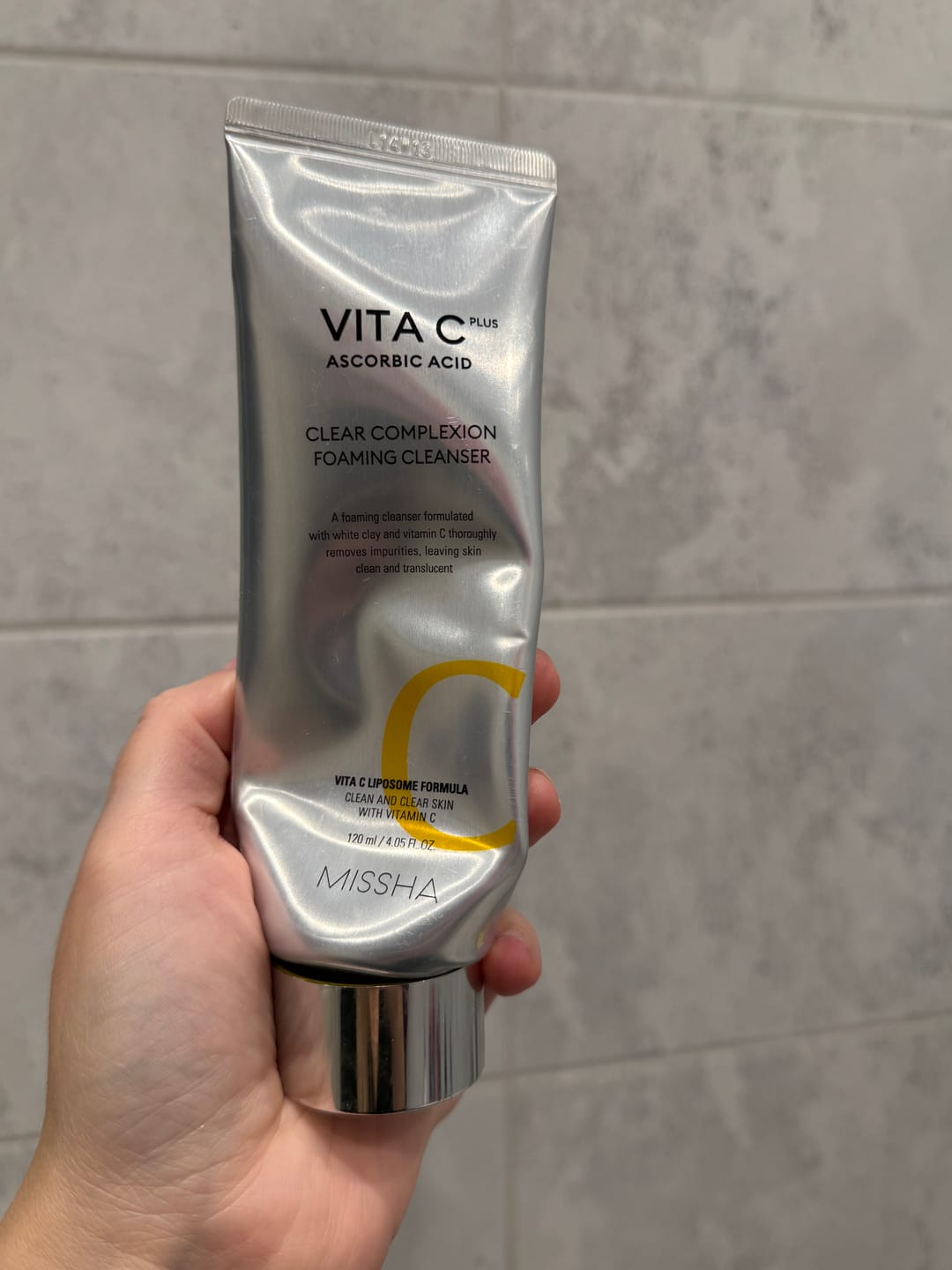 Customer photo review of Attīrošas putas ar vitamīnu С priekš sejas Missha Vita C Plus Clear Complexion Foaming Cleanser