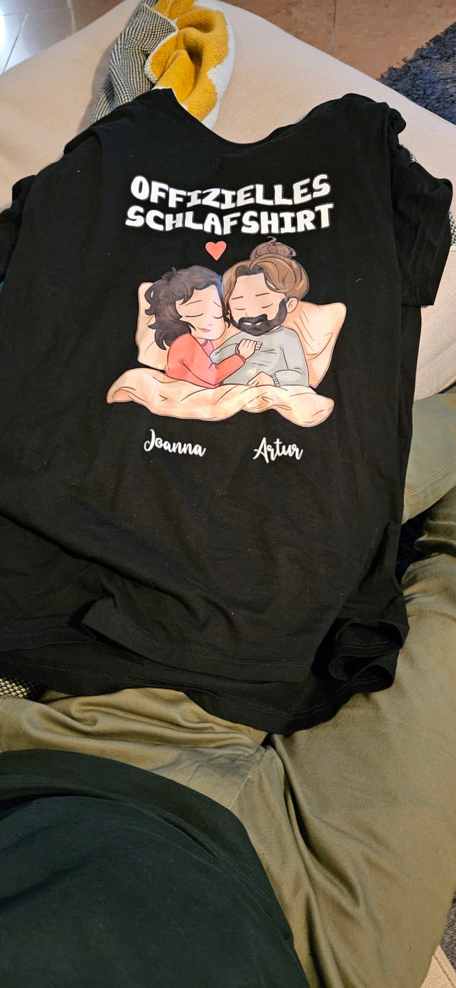 Customer photo review of Offizielles Schlafshirt - Personalisiertes T-Shirt für Paare