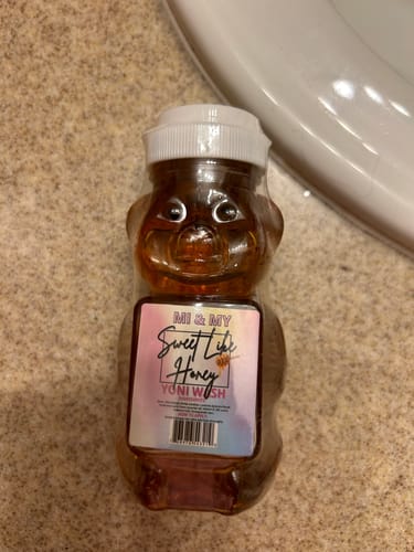 Customer photo review of Sweet Like Honey Yoni Wash