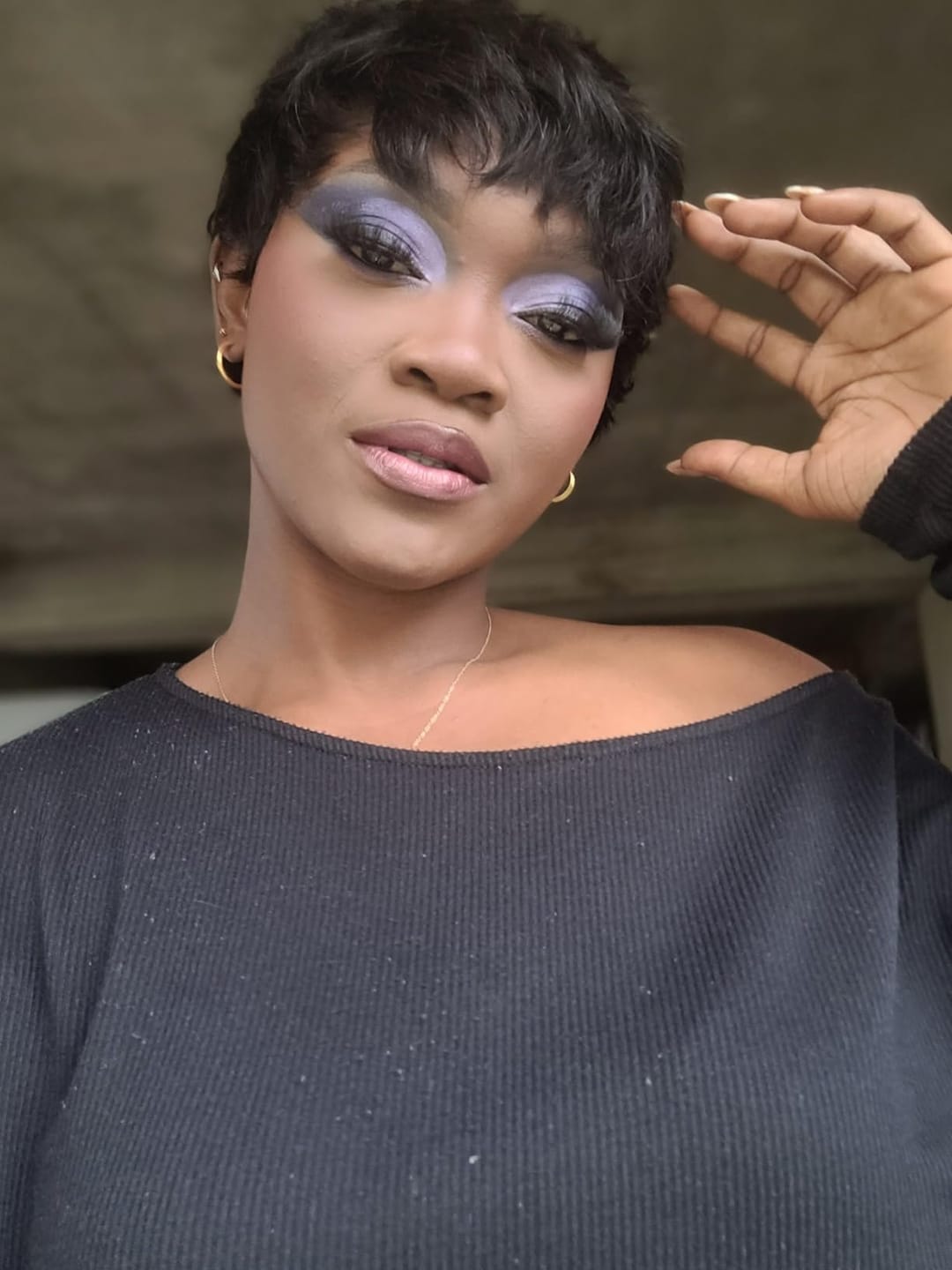Customer photo review of Luvwin Classic Pixie Cut Style Wig With Layered Bangs For Black Women
