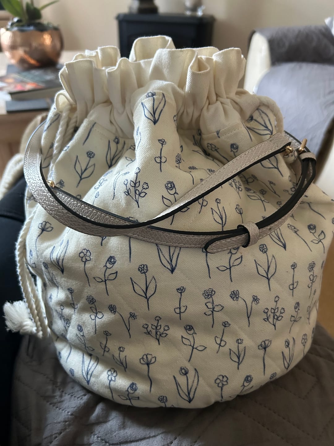 Customer photo review of Leather Bag Strap (Off-White)