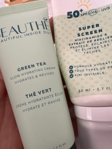 Customer photo review of Crème Hydratante Éclat au Thé Vert