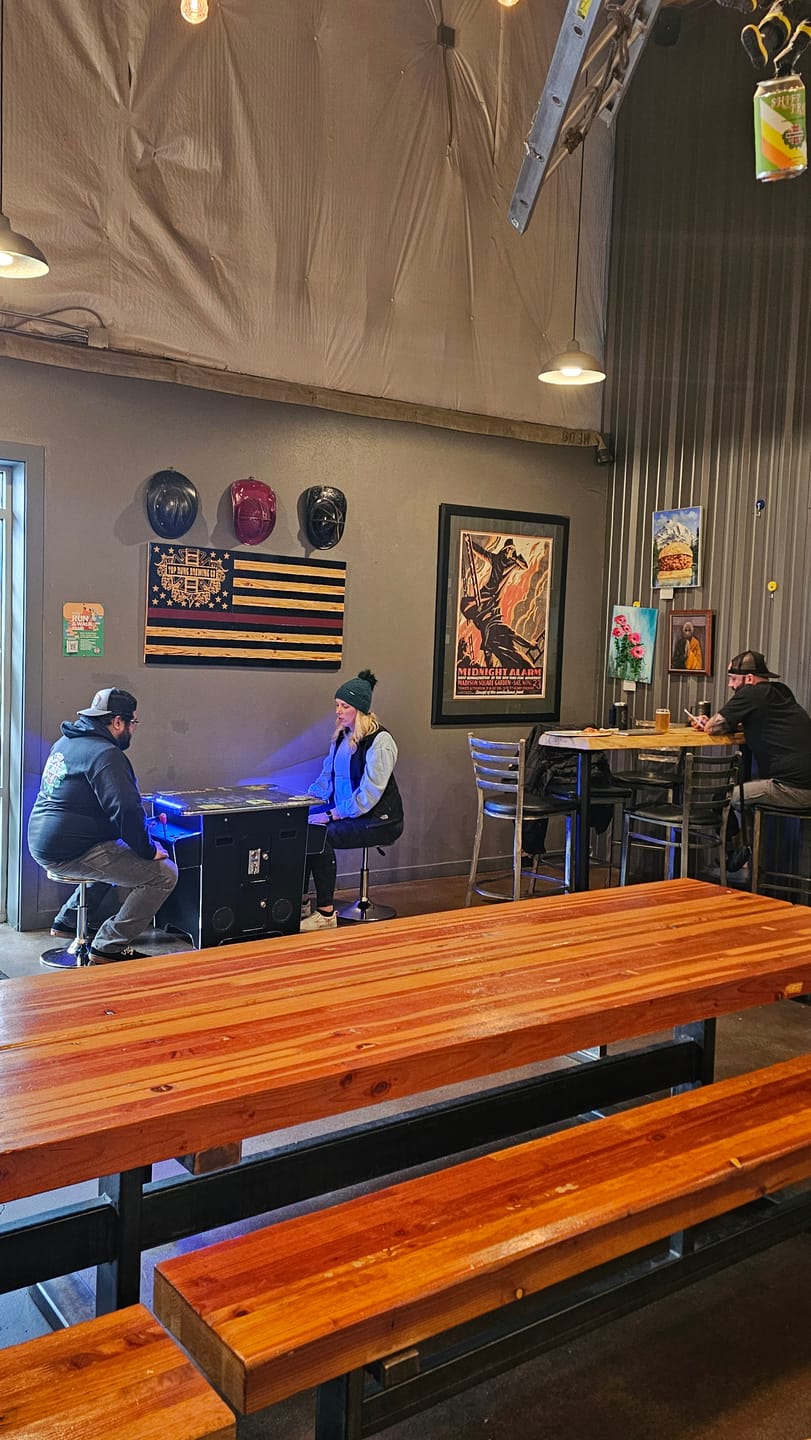 Customer photo review of Commercial Grade 60 games in 1 Arcade Commercial Cocktail Table Machine Retro Multi-cade LED
