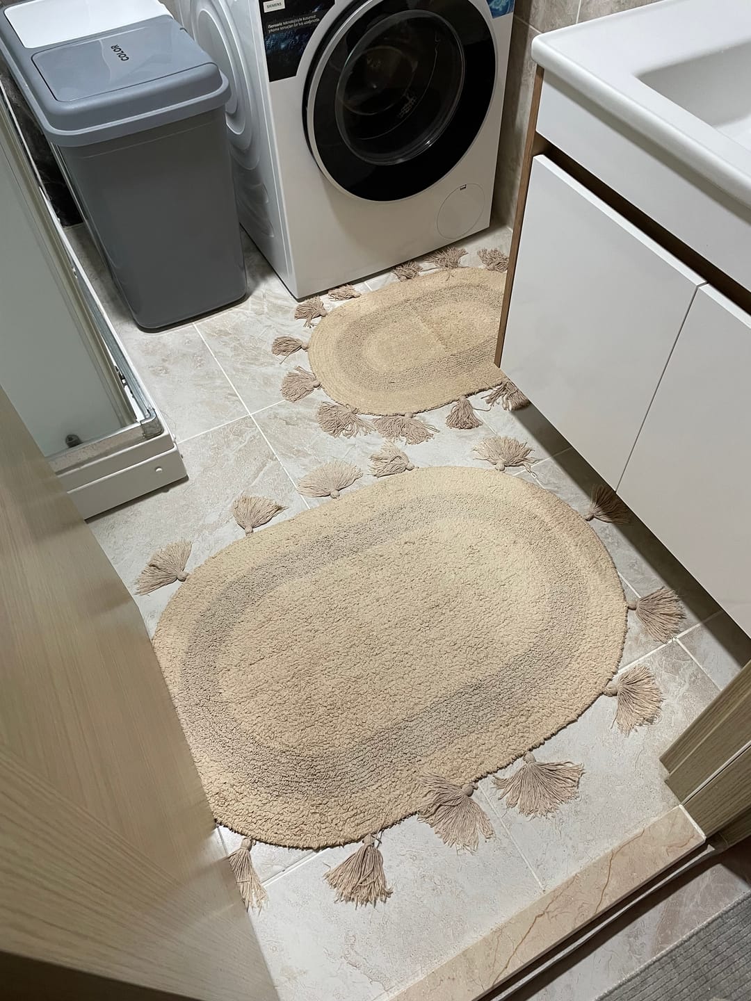 Customer photo review of Hana 2’li Takım Banyo Paspası %100 Pamuk 40x60 + 60x90 Gri