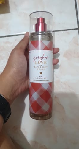 Customer photo review of Bath and Body Works Gingham Love 236ml
