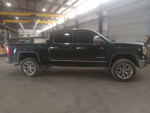 Customer photo review of 3" Rear Lift Kits With Ubolts Block For 2007-2024 GMC Chevy 2WD/4WD