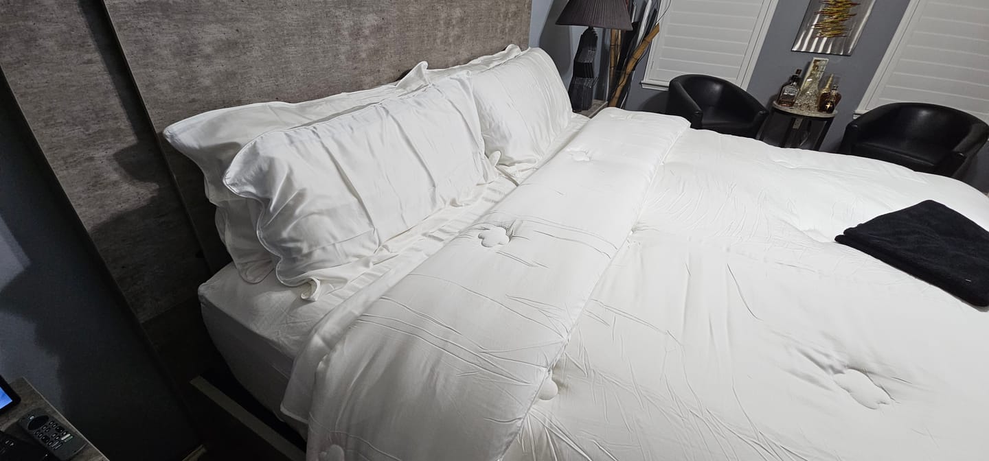Customer photo review of The FLORÉ Over-Sized Eucalyptus Summer Comforter Set