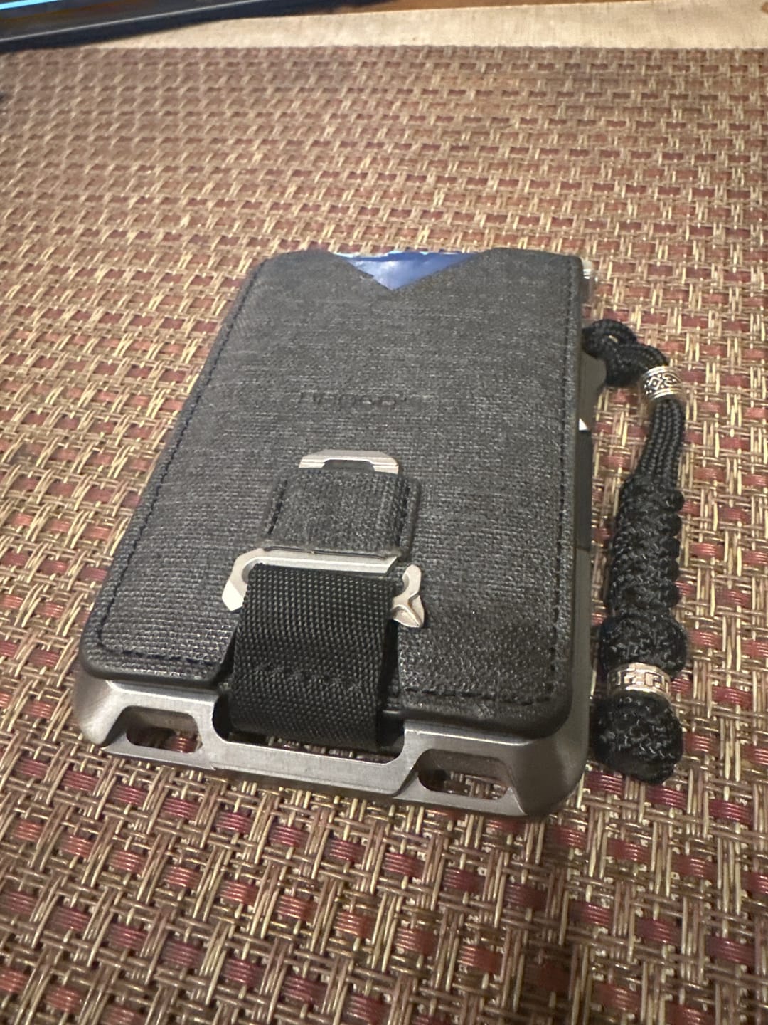 Customer photo review of M1 MAVERICK™ 4 POCKET BIFOLD DTEX WITH MT01 CLASP/MULTI-TOOL