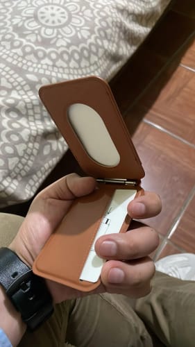 Customer photo review of CardDock MagSafe Wallet
