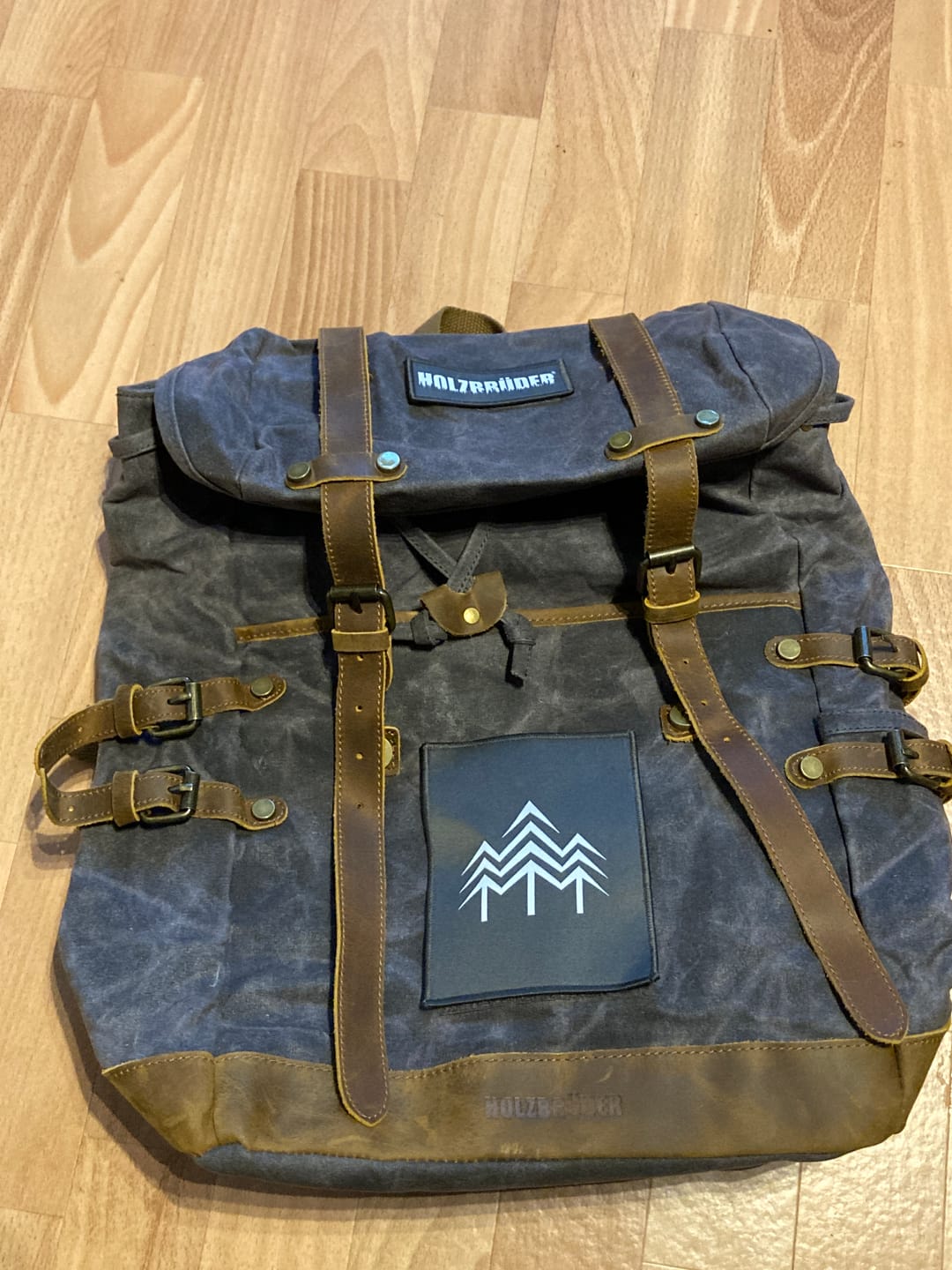 Customer photo review of Rucksack mit Patch (🌲)