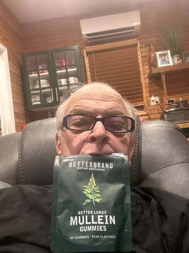 Customer photo review of BetterLungs® Mullein Gummies
