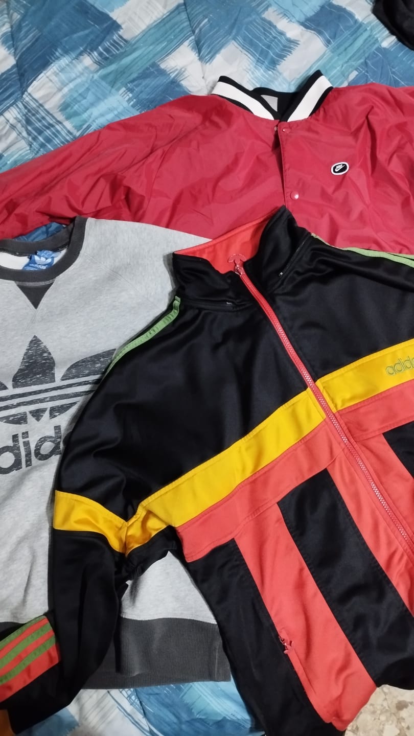 Customer photo review of 90s Felpa Adidas Vintage [L]