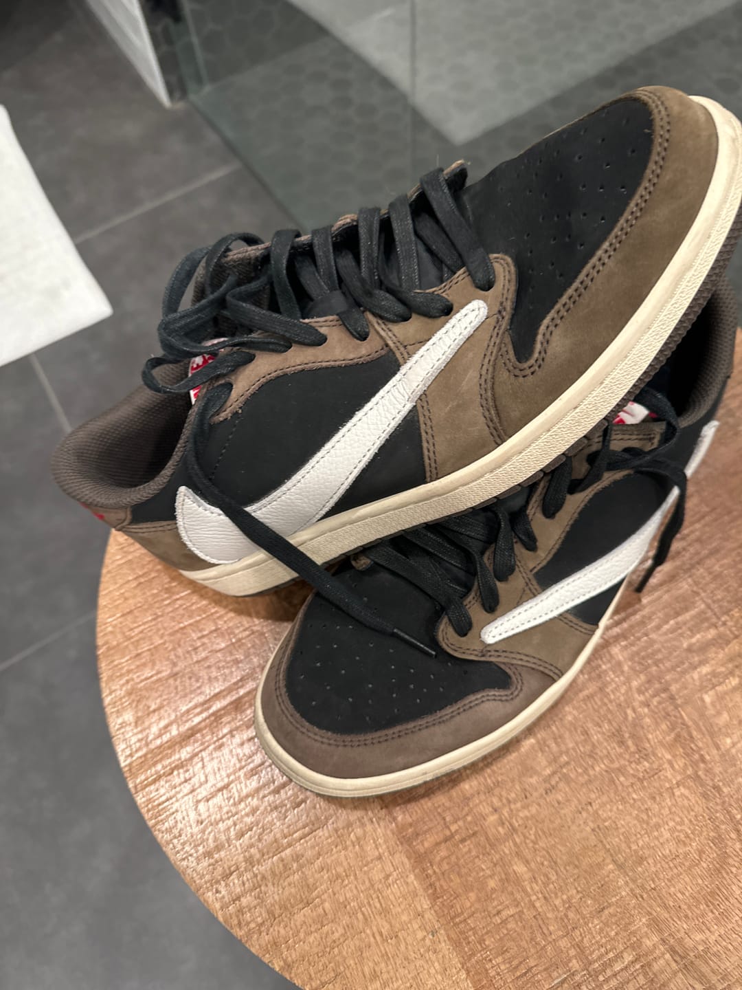 Clint O. review of Travis Scott AJ1 Retro Low