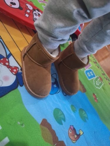 Customer photo review of Fur Lining Snow Boots