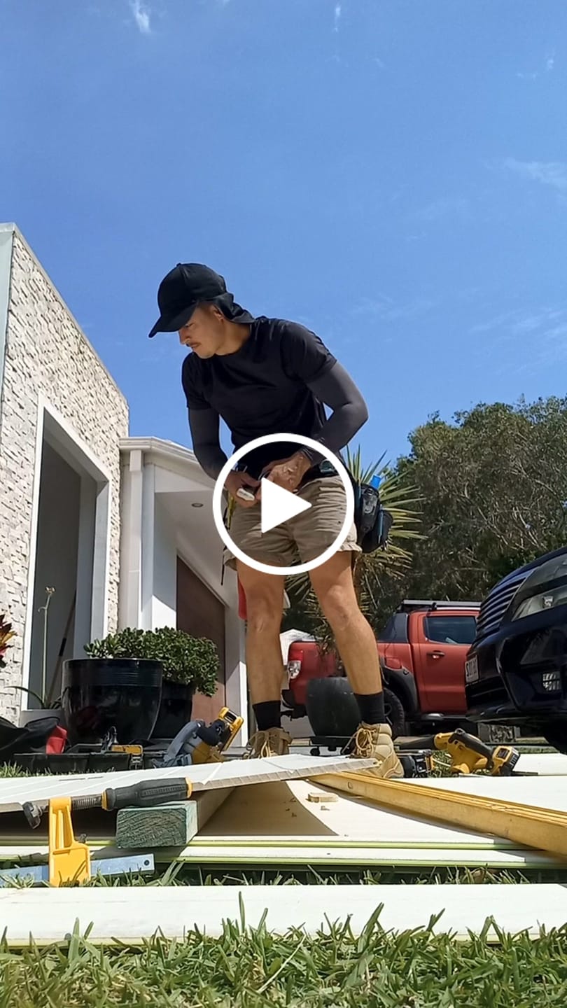 Customer video review of KameLo AS-AQUA | UPF50+ Sun Protection Arm Sleeves