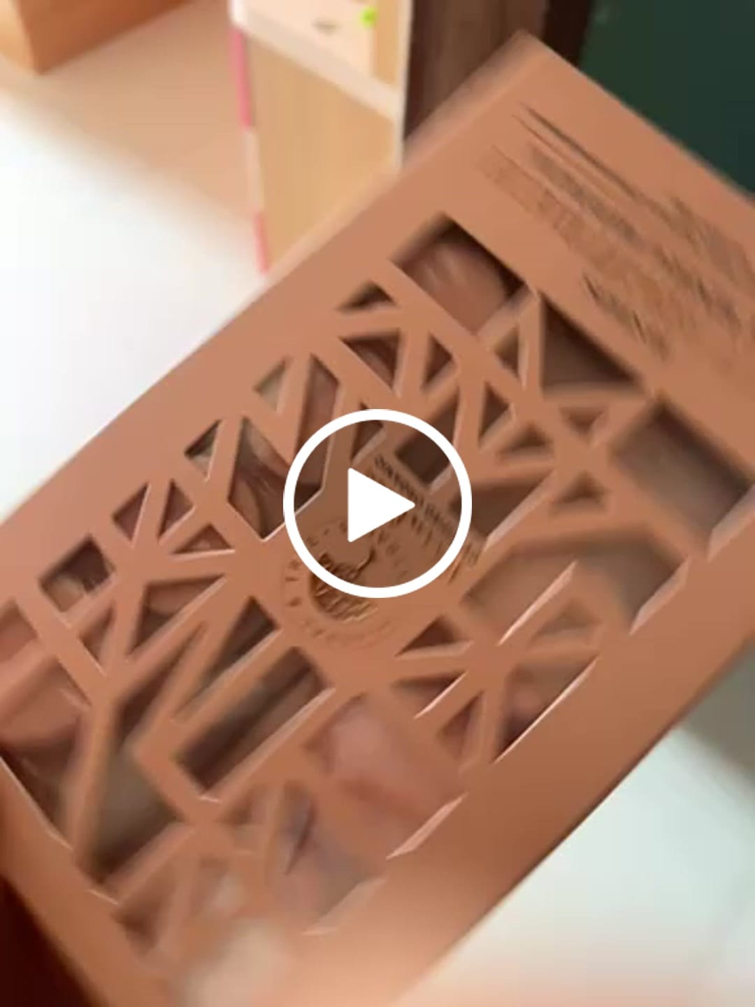 Customer video review of FACIAL KIT  MINERAL MUD