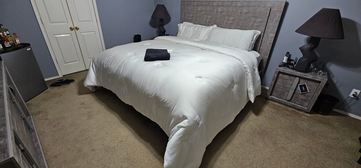 Customer photo review of The FLORÉ Over-Sized Eucalyptus Summer Comforter Set