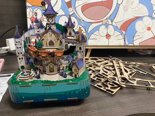 Customer photo review of Magical Castle Musical Box Toy with Rotating Mechanism