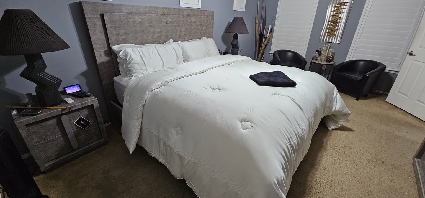 Customer photo review of The FLORÉ Over-Sized Eucalyptus Summer Comforter Set