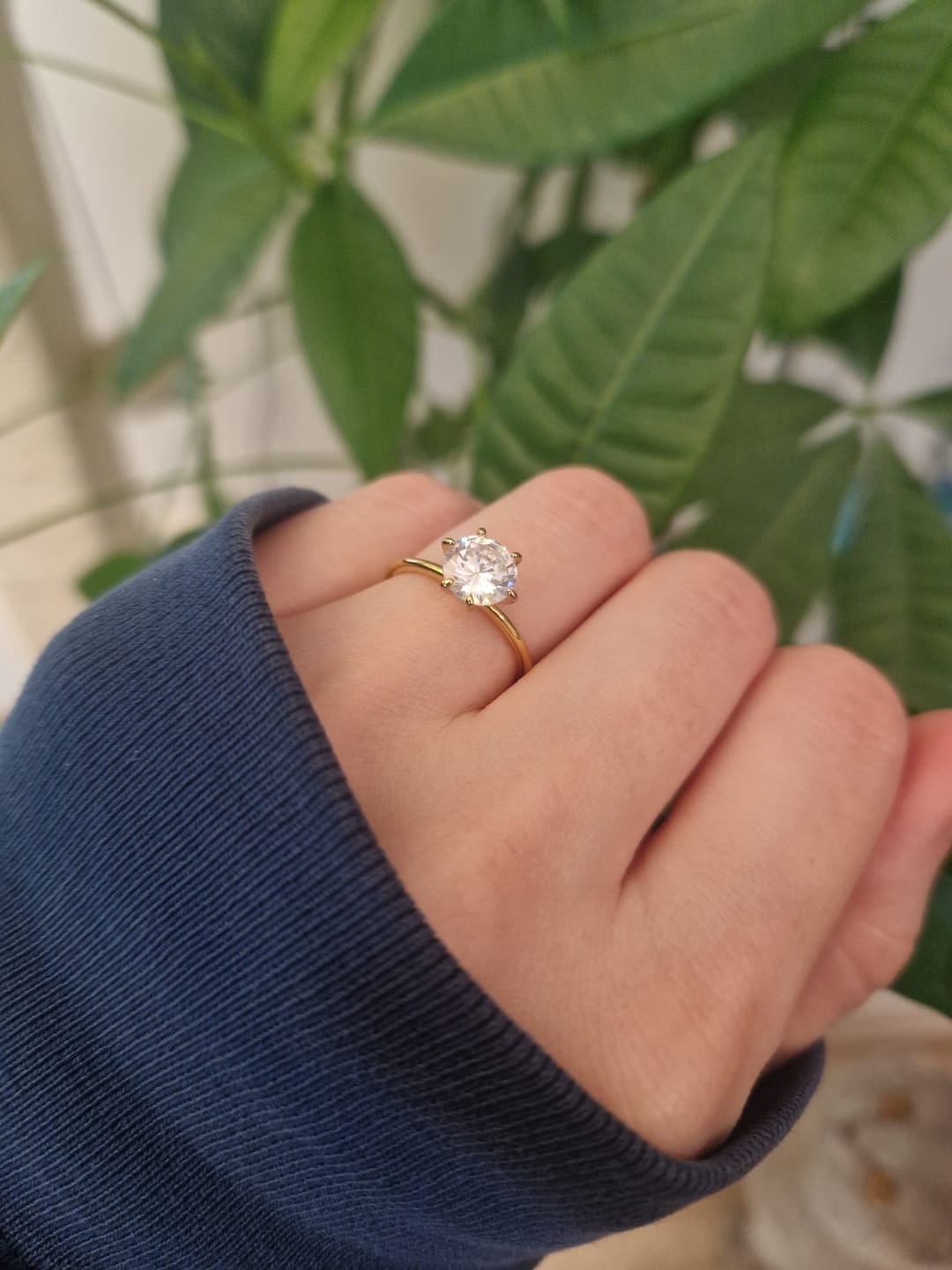 Customer photo review of Verena Ring | 18K vergoldet