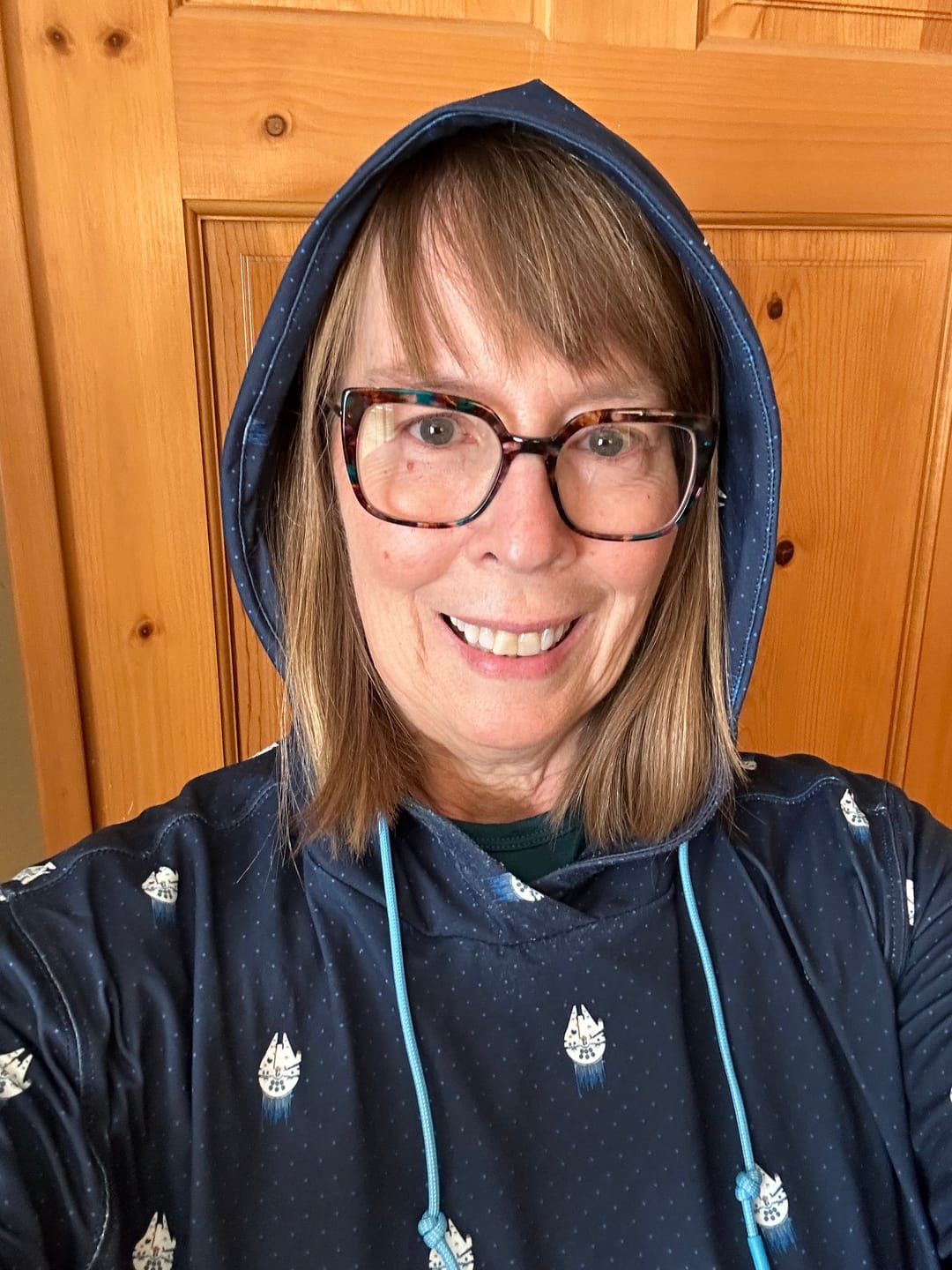 Customer photo review of Star Wars™ "12 Parsecs" – Performance Hoodie