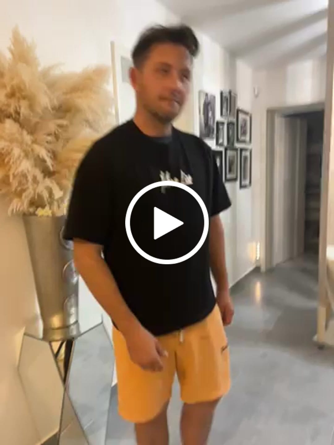 Customer video review of T-SHIRT MONA LISA - NOIR