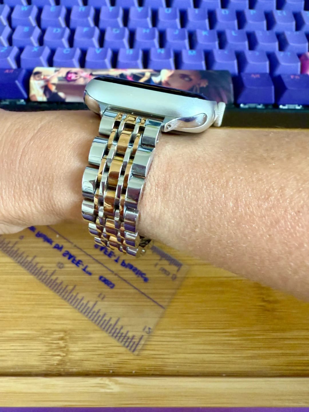Customer photo review of Apple Watch Stainless Steel Band - Sleek Durable Style