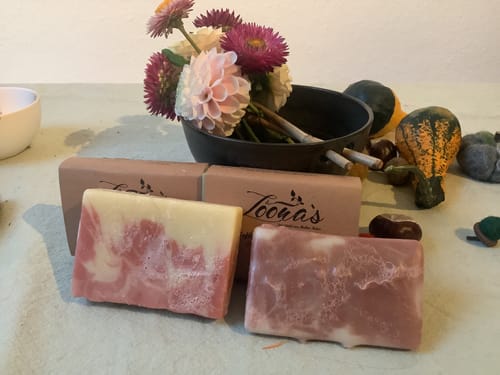 Customer photo review of 15% Lavendel mit Kamille & Kaffee Haarseife (Haarwachstum & Tiefenpflege)