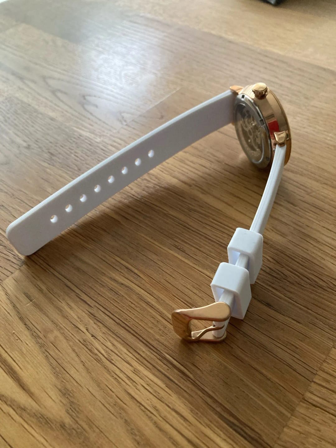 Customer photo review of Suunto Silicone Strap - Soft, Waterproof, Colorful Design