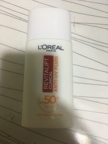 Customer photo review of Loreal Revitalift  SPF50+ Clinical Vitamin C Sunblock 50ml