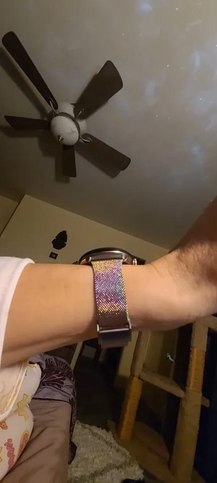 Customer photo review of Google Pixel Stainless Steel Band - Sleek, Durable Design