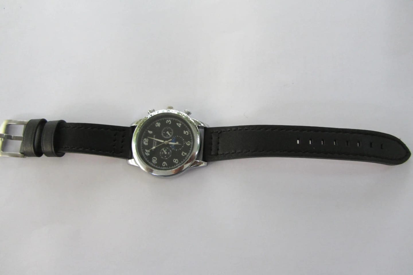 Customer photo review of Huawei Soft Leather Band - Comfortable and Durable Design