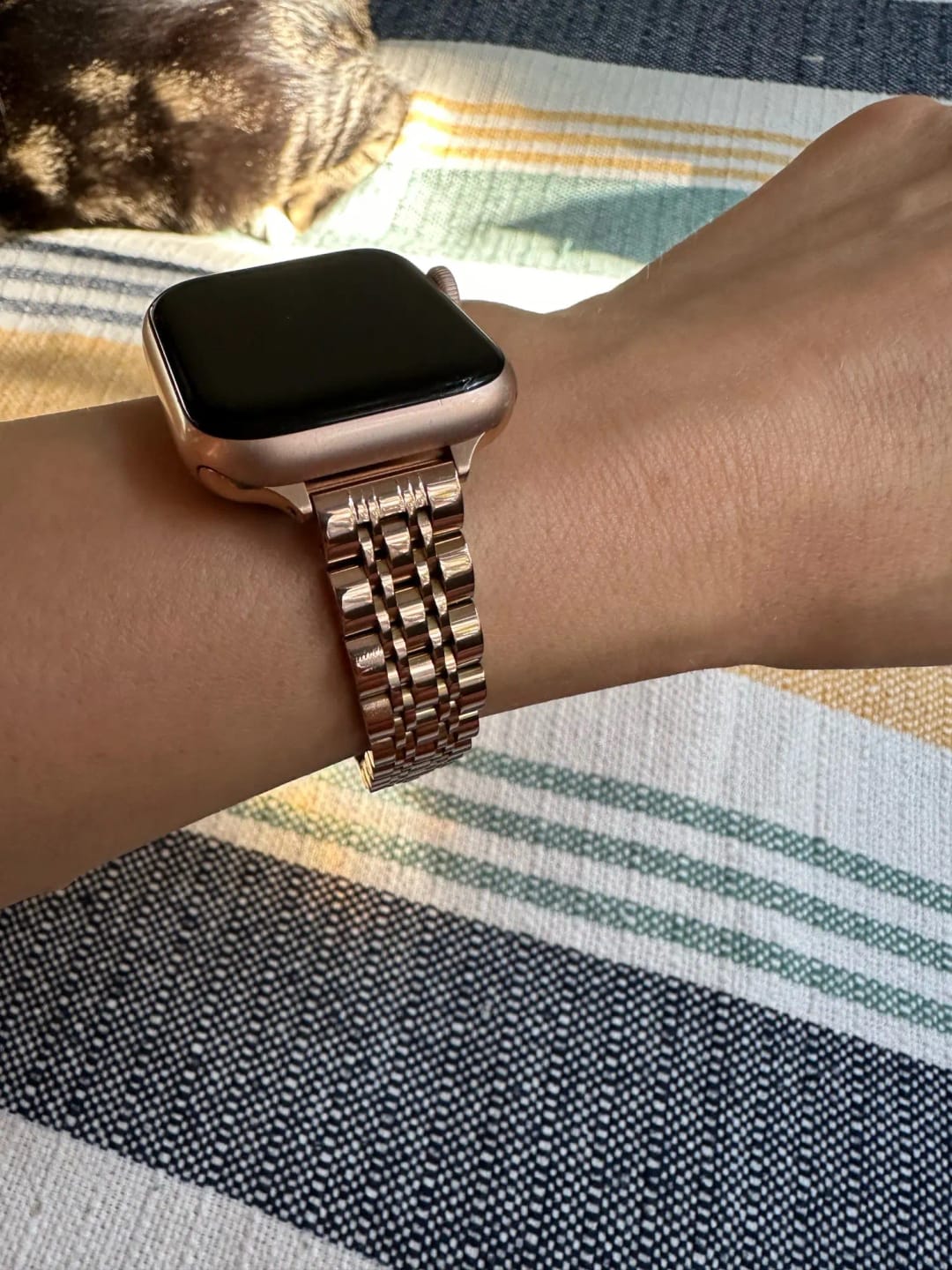 Customer photo review of Apple Watch Stainless Steel Band - Sleek Durable Style