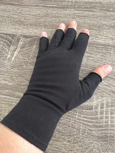 Customer photo review of CompresFit™ Gloves