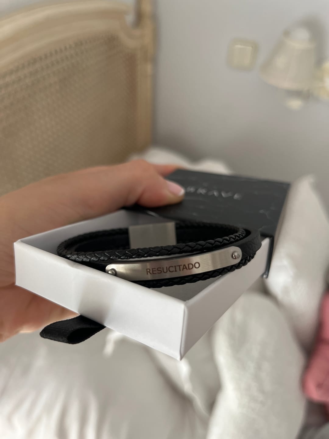 Customer photo review of Pulsera Hombre BRAVE Rebel ~ Texto Personalizable