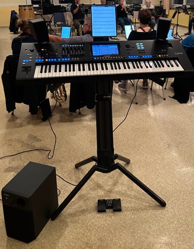 Customer photo review of Donner Bluetooth Page Turner Pedal für Tablet Ipad Wiederaufladbar