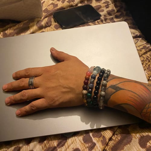 Customer photo review of Codificador "Dualidad" 🖤🌓🤍 (34 cm) Un Viaje a Través de las Polaridades del Ser