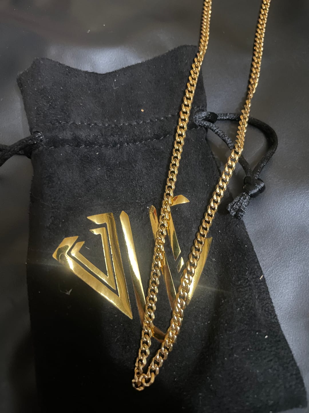 Customer photo review of CUBAN CHAIN - GOLD (3.5𝘮𝘮)