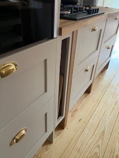 Customer photo review of Classic Polished Brass Cupboard Handles