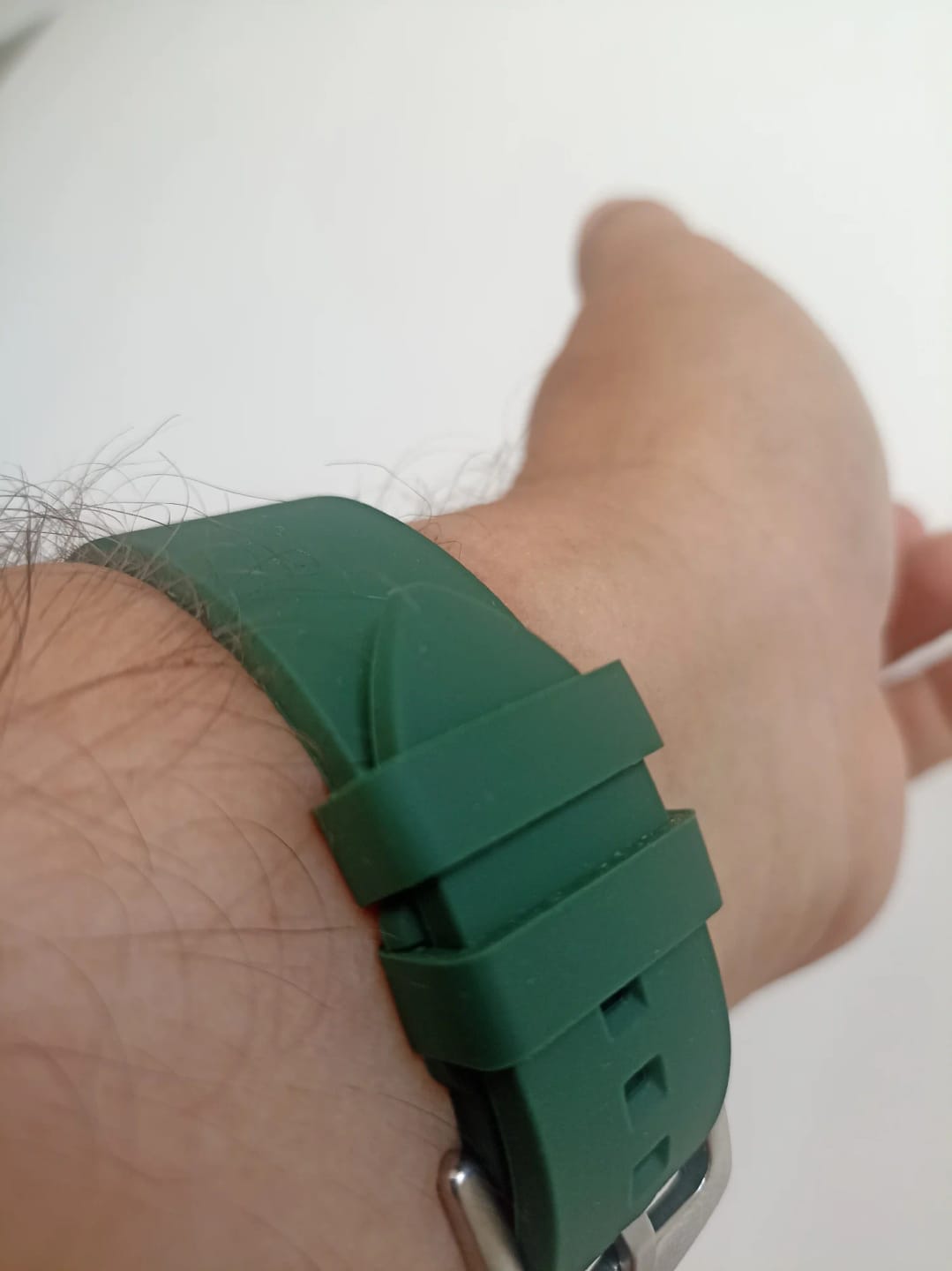 Customer photo review of Suunto Silicone Band - Sleek, Comfortable, Waterproof Design