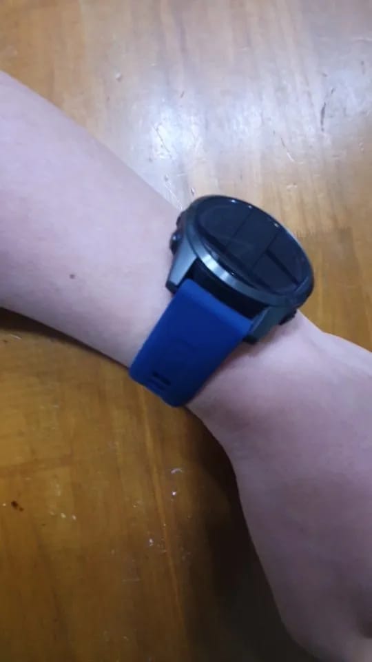 Customer photo review of Garmin Silicone QuickFit Band - Durable, Stylish, Comfortable