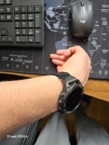 Customer photo review of Garmin Stainless Steel Magnetic Strap - Durable QuickFit Band