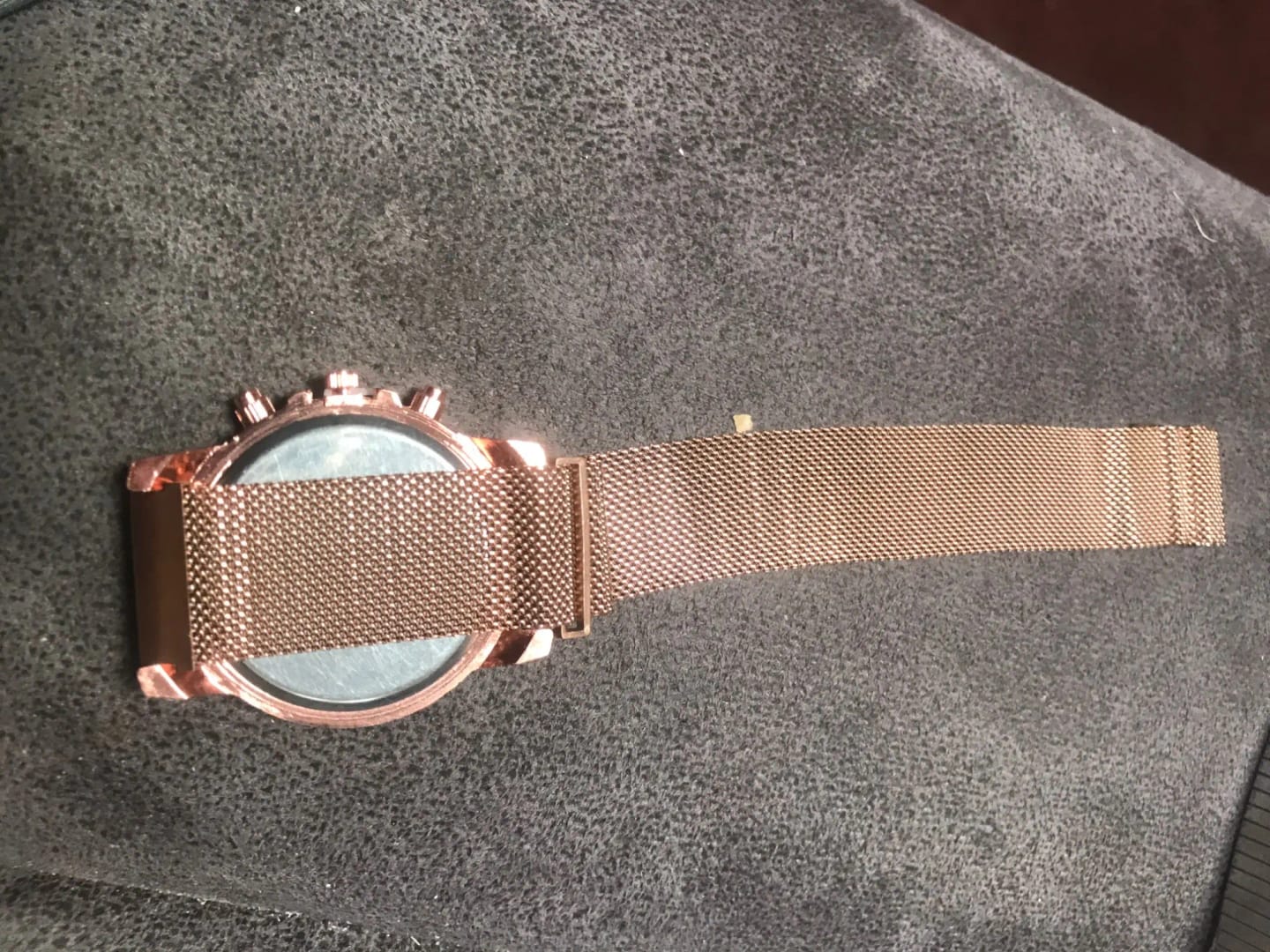 Customer photo review of Ticwatch Stainless Steel Mesh Band - Sleek Magnetic Closure