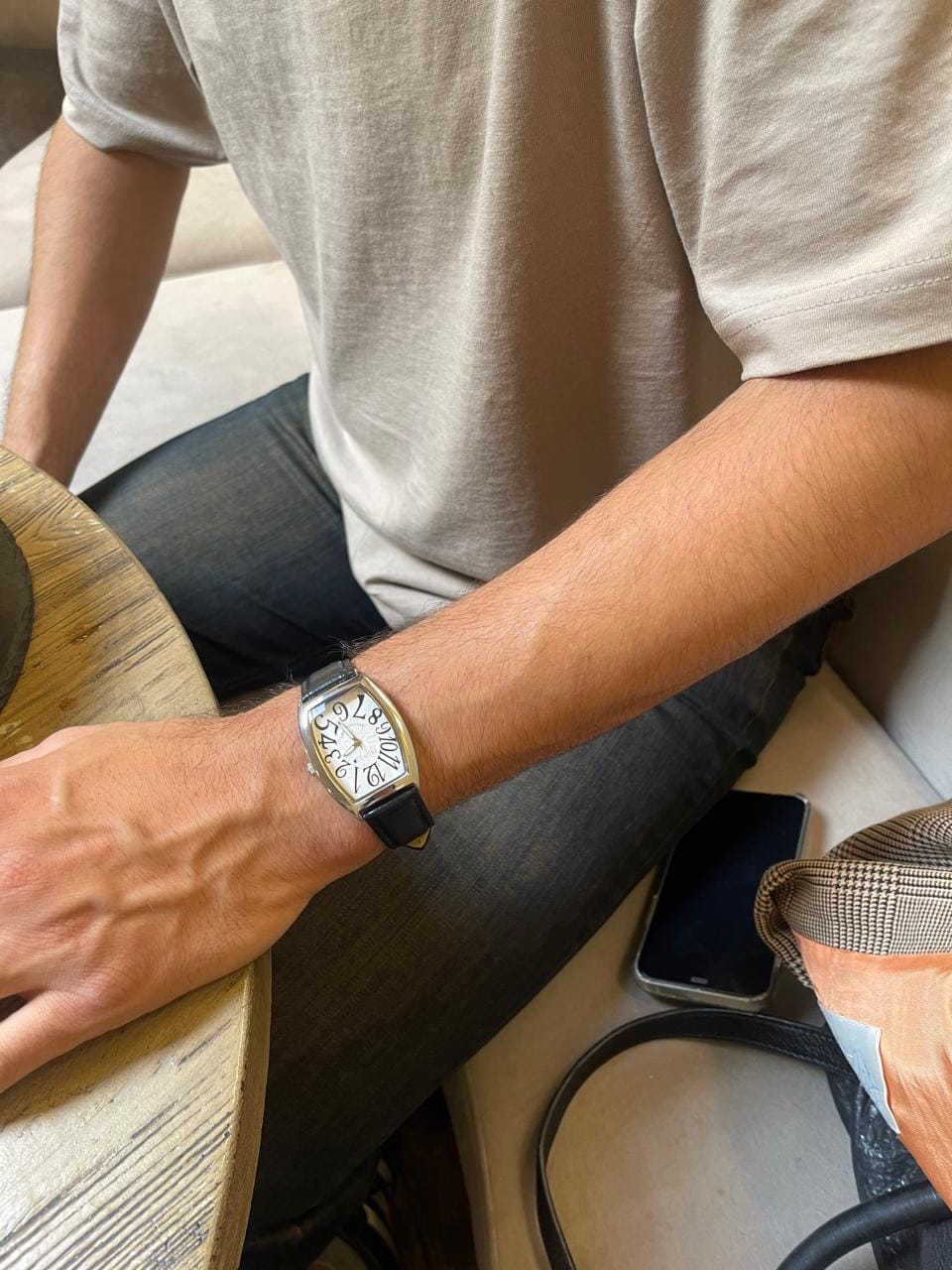 Customer photo review of Reloj Análogo Frank Miura FM00DC-WH Knuckle Part JDM