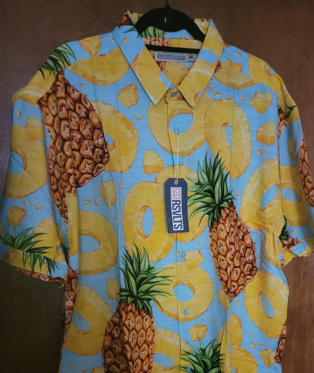 Customer photo review of Pineapple Express – Bamboo Short Sleeve Shirt